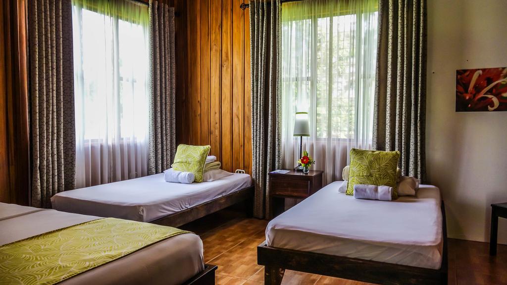 Hotel Tangara Arenal B&B Ла Фортуна Экстерьер фото