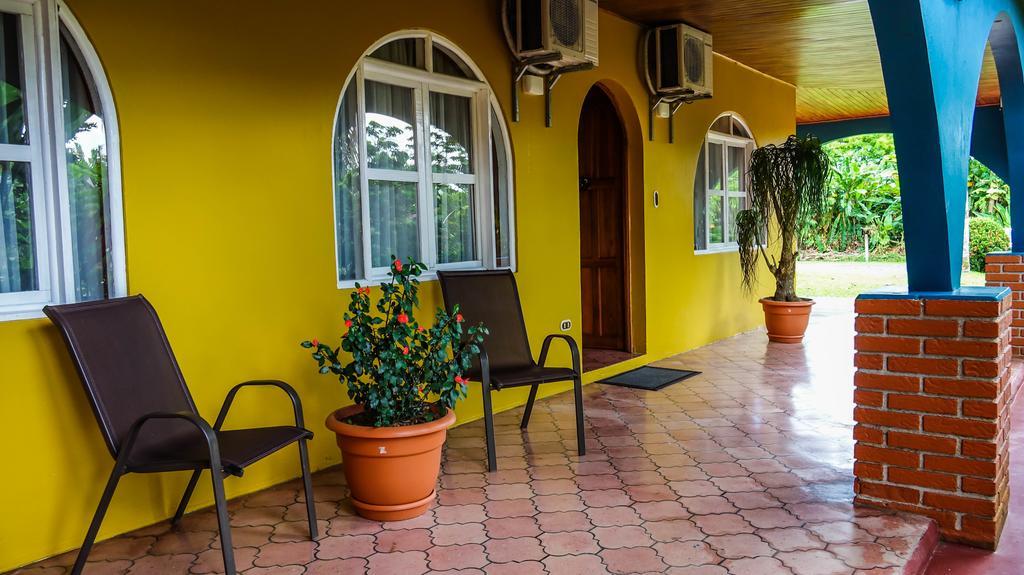 Hotel Tangara Arenal B&B Ла Фортуна Экстерьер фото