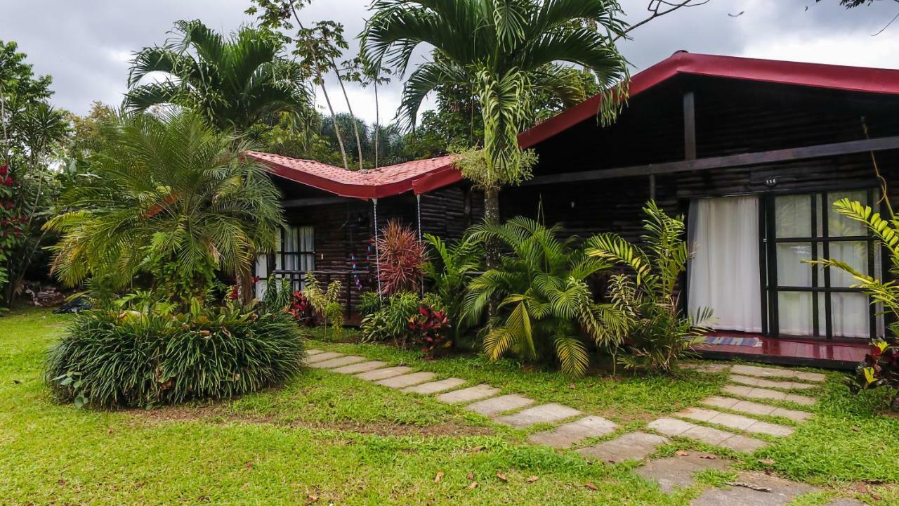 Hotel Tangara Arenal B&B Ла Фортуна Экстерьер фото